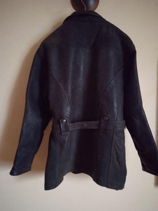 Kurtka damska skórzana z paskiem