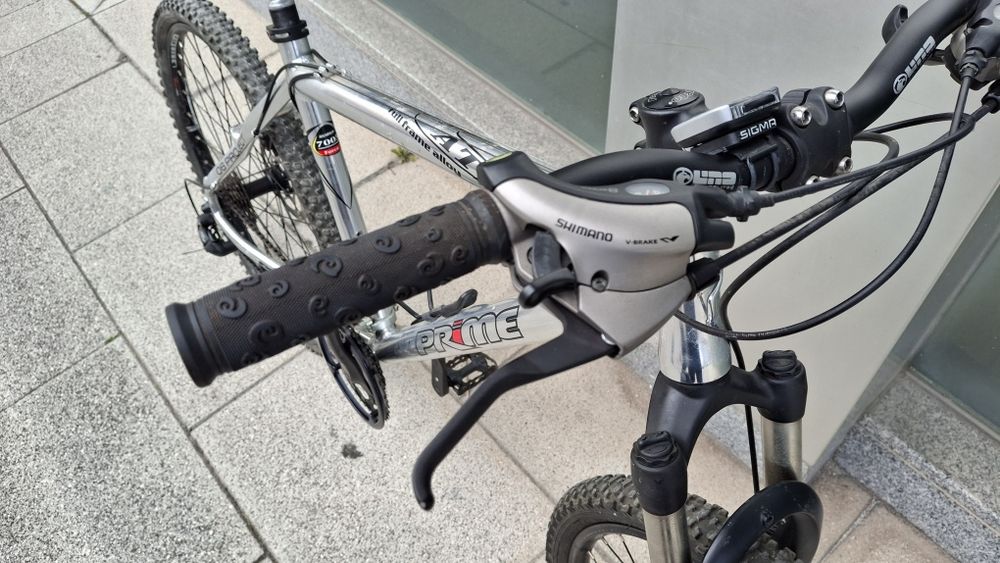 Bicicleta BTT pouco utilizada
