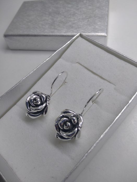Srebrne kolczyki z piękną różą srebro 925   212