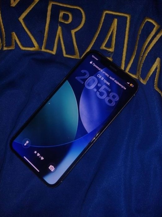 Продам iPhone 11 pro never lock