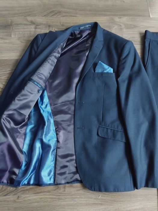 Garnitur męski rozmiar S/M 46/176