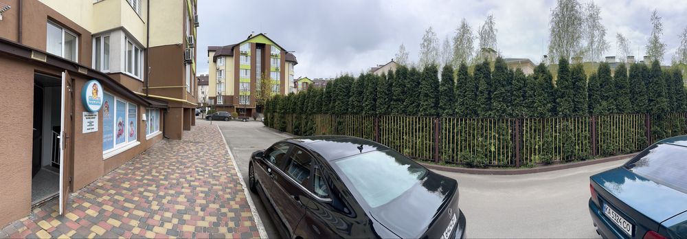 Комерційне приміщення вільного призначення