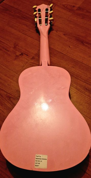 Guitarra de brincar