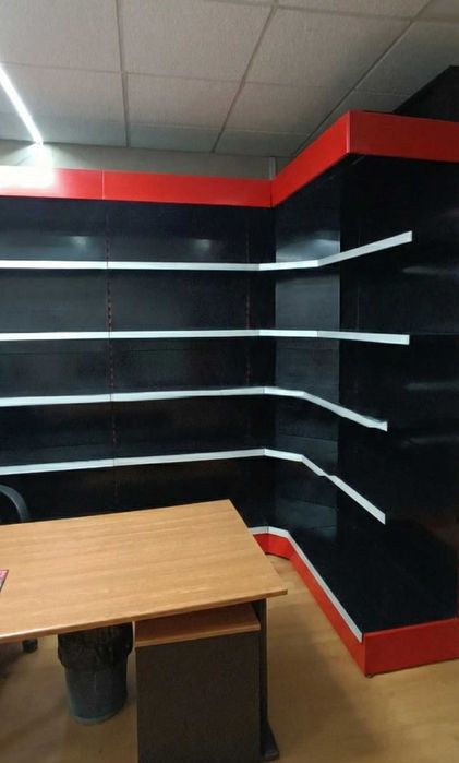 Mobiliário de Loja Completo - Estantes Metálicas e Balcão