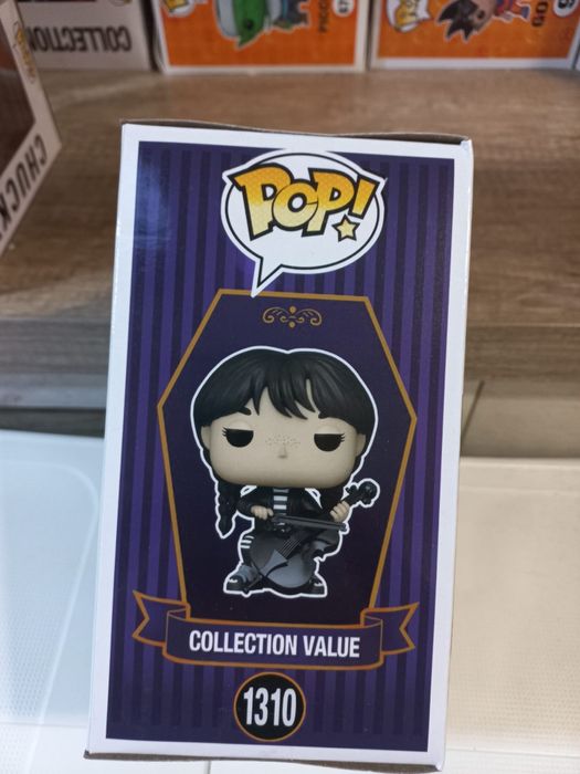 Merlina wednesday figura nova em caixa