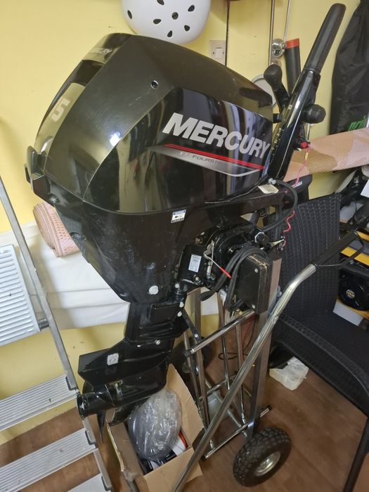 Łódź wędkarska Necko 390 PRS wraz z silnikiem zaburtowym Mercury F15