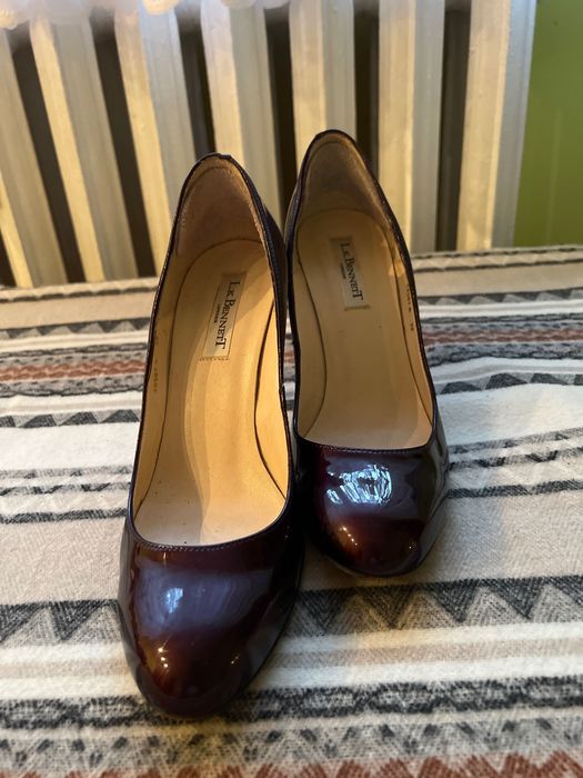 Buty damskie lakierki na obcasie - L,k.Bennett rozmiar 38