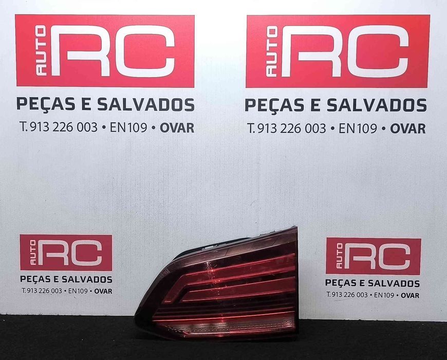 Farolim da Mala Direito 5G9945094H - VW GOLF VII