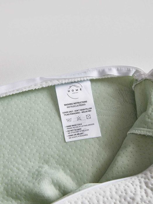 Profilowana poduszka z pianki bambusowej do spania