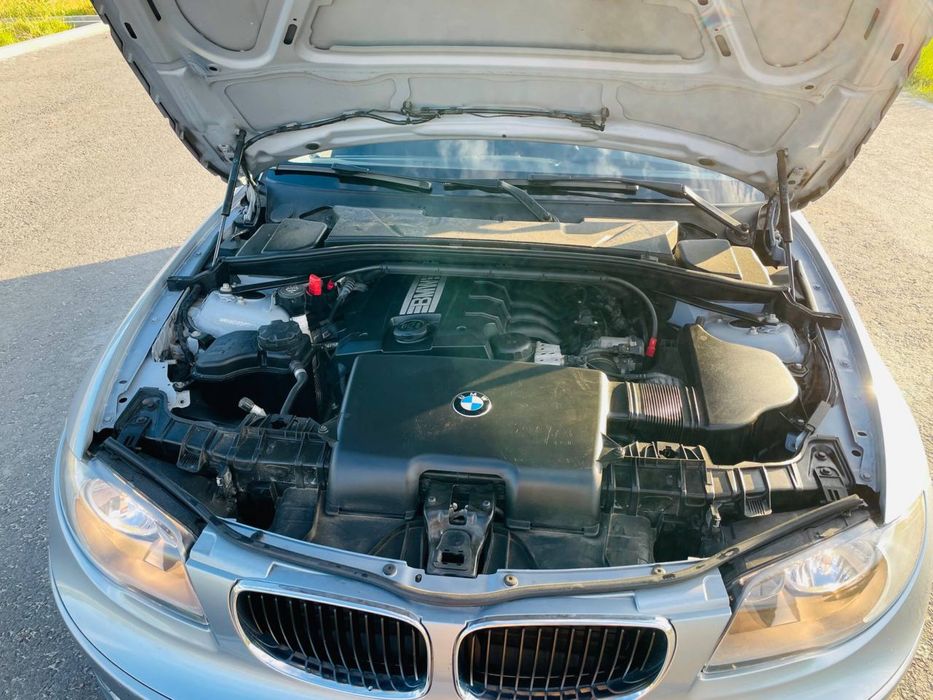 BMW 1 Series 2009 2.0 ідеальний стан
