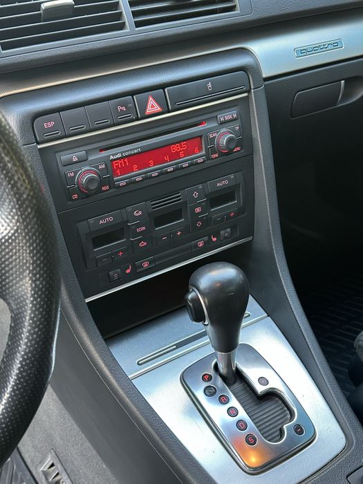 Ауді а4 б7 2005 рік