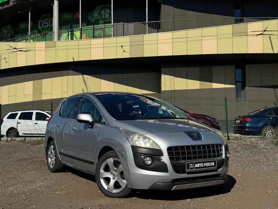 Peugeot 3008 2012 року 1.6 Бензин АКПП