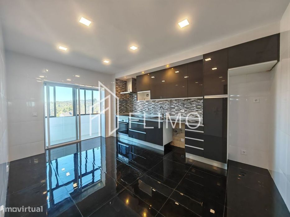 Apartamento T3 Paços de Brandão