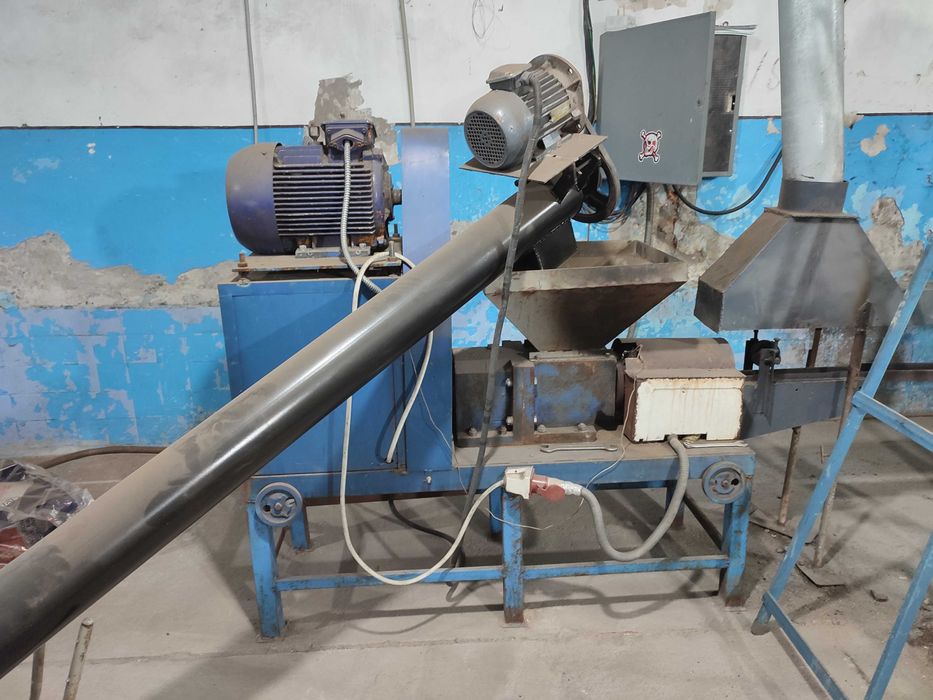 Лінія брикетування піні кей Pini key