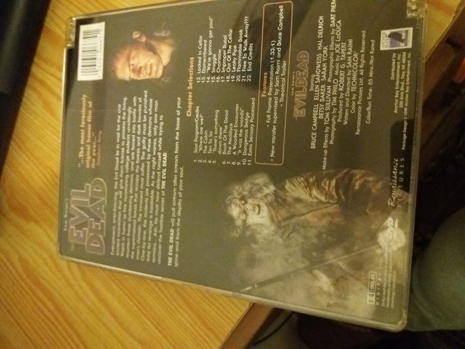 Evil dead DVD sem legendas
