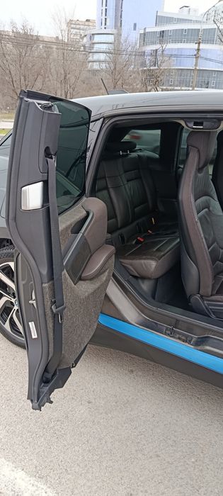 Електро авто bmw i3