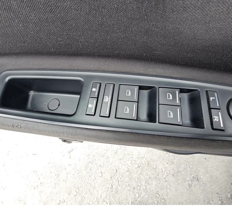 Продам автомобиль MG 350