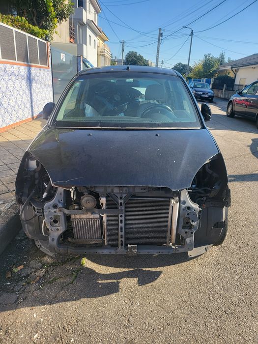 Kia Picanto 1.1 CRDi 2008 diesel avariado