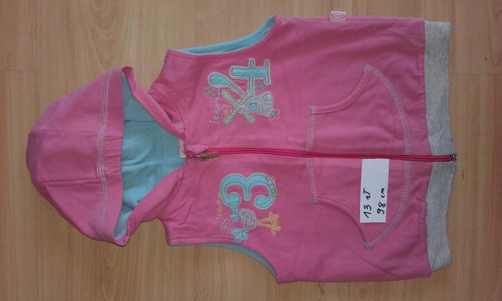 Bluzy i bezrękawnik