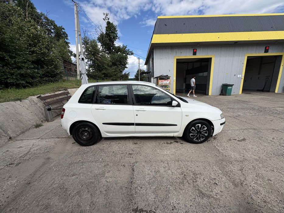 Автомобіль Fiat Stilo