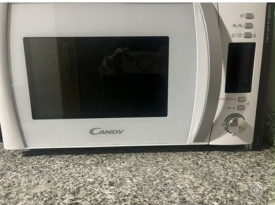 Microondas candy pouco usado