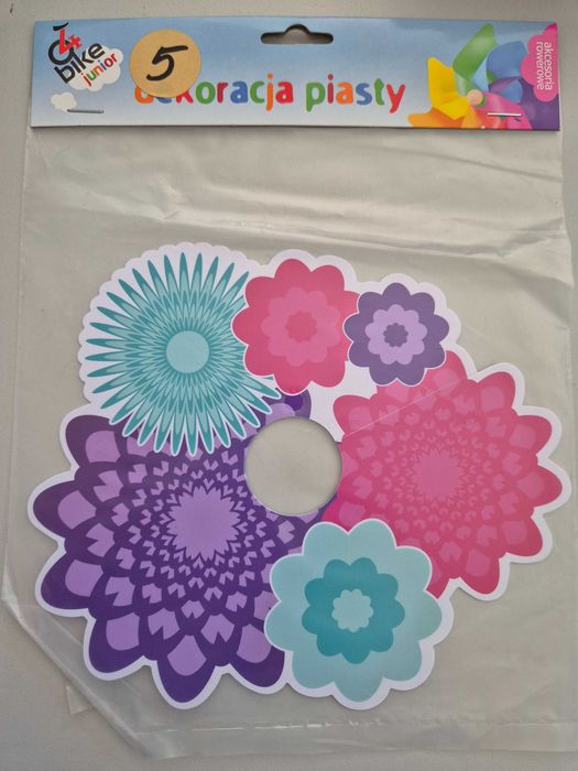 Dekoracja piasty dla dzieci kwiatki