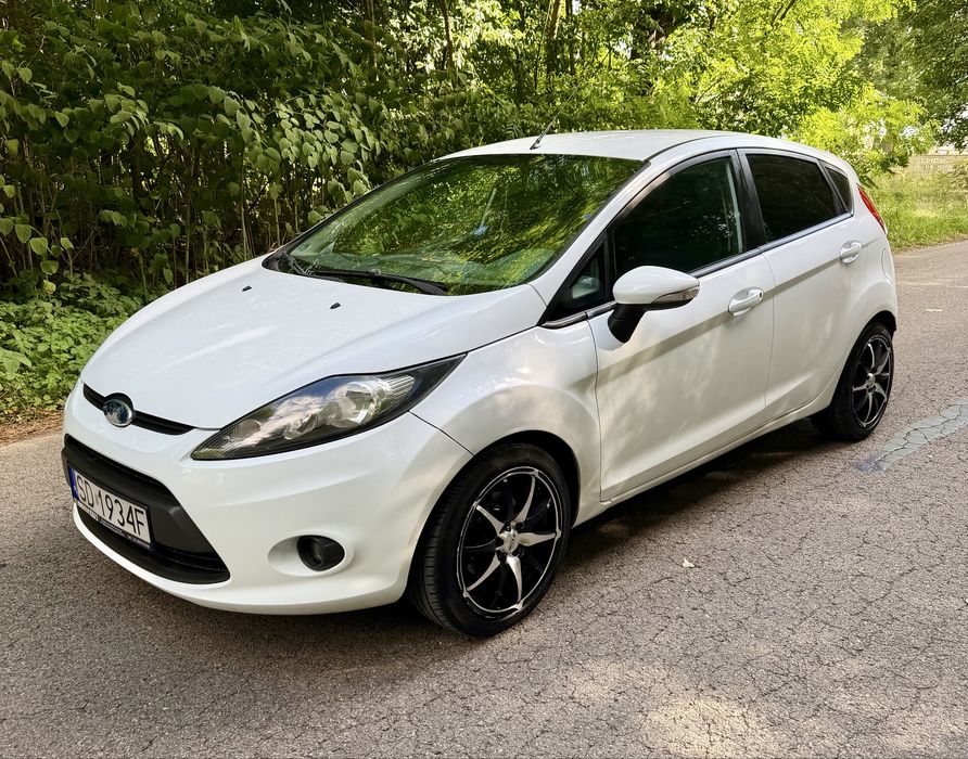 Ford Fiesta Mk7 1.6 diesel 2009r stan bardzo dobry możliwy transport