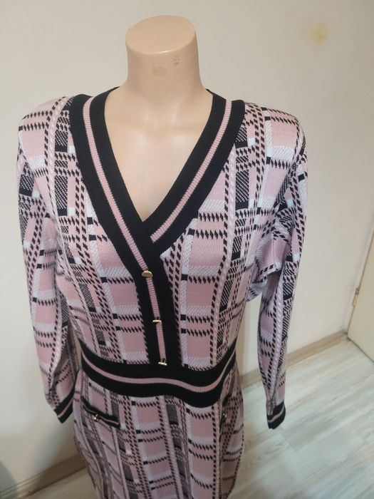 Sukienka sweterkowa elegancka 48/50