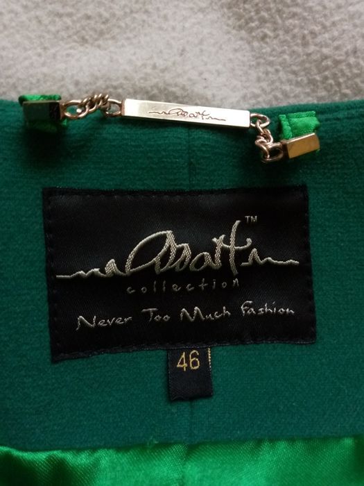 Продам весняний плащ кашемірове