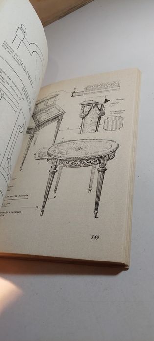Estilos de Mobiliário - A. Aussel