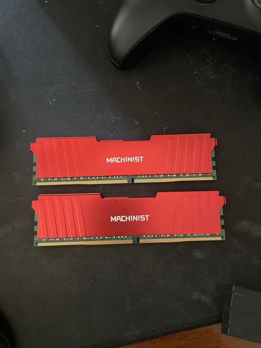 Оперативная память DDR4 32 ГБ — 2×16 ГБ, 2133 МГц