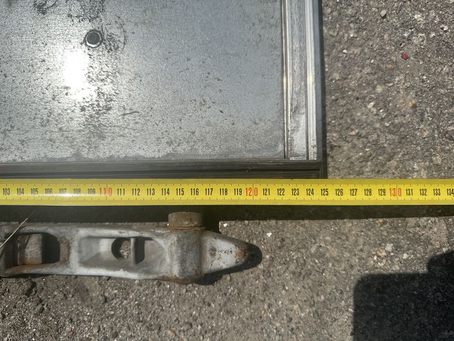 Ворота полупиицеп / прицеп