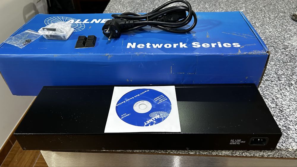 Switch Allnet 4804W.  16 Ports498691103209574401
