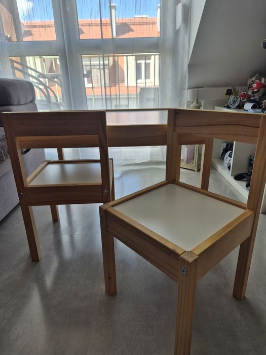 Stolik z krzesełkami Ikea Latt