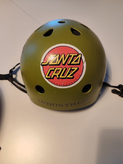 Capacete BTT + capacete skate