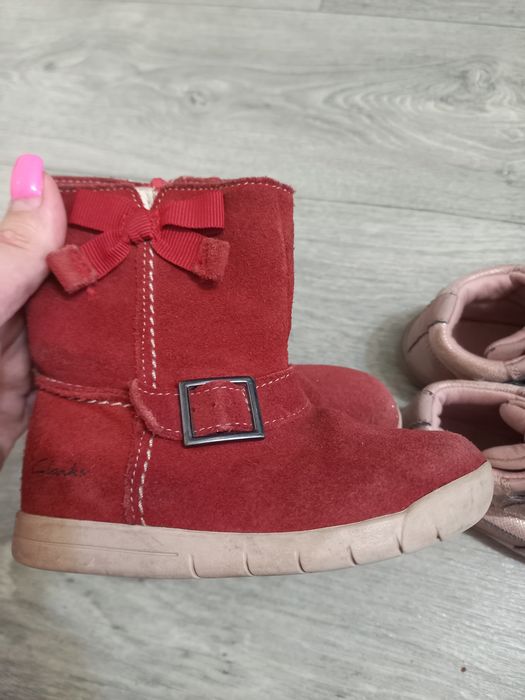 Взуття для дівчинки