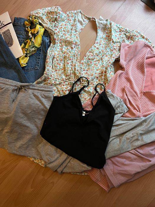 Paczka ubrań mix zestaw ubrań mystery box Billabong Bershka H&M