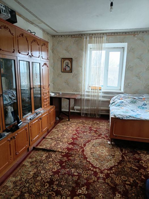 Просторий будинок 70кв з усіма зручностями та землею