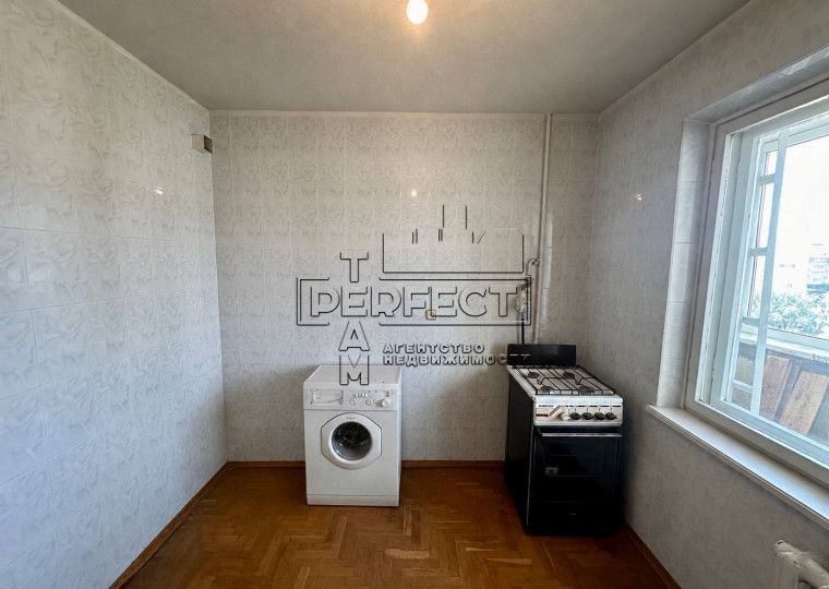 Продаж 1к квартири Червоної Калини 63А / Красной Калины 63А
