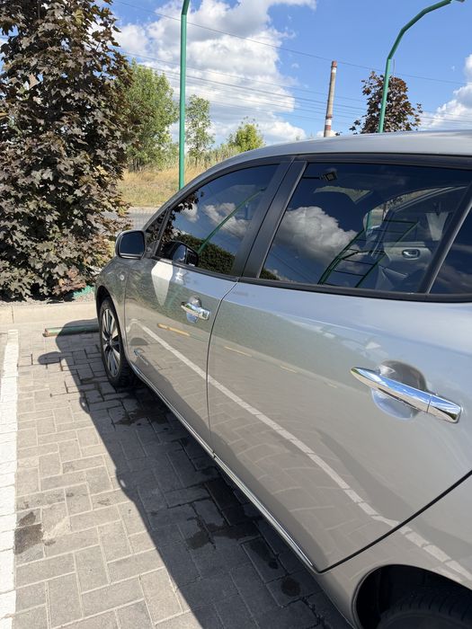 Nissan Leaf Tekna 2014