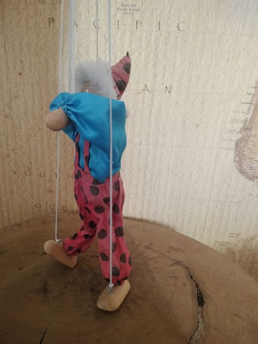 stara marionetka, nr 8.