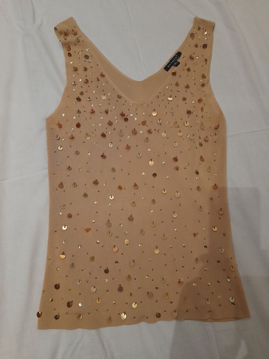 Top com lantejoulas