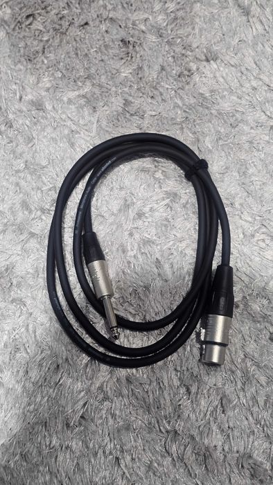 Cabo Adam Hall Cables - XLR fêmea para Jack 6,3 mm mono, 1,5m