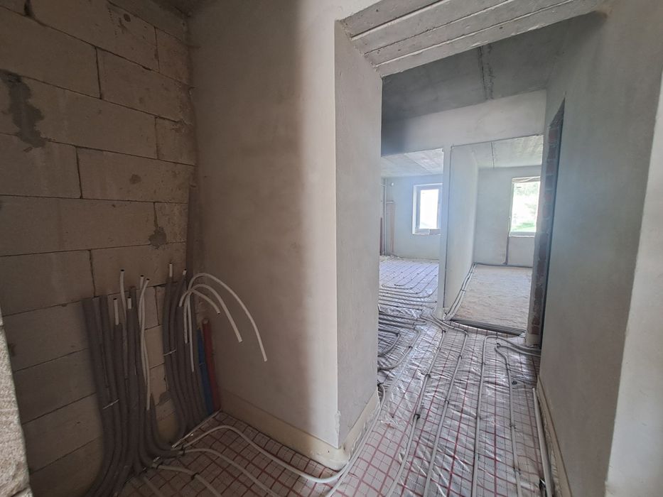 Продаж 2 кім. квартира 67м Кутківці