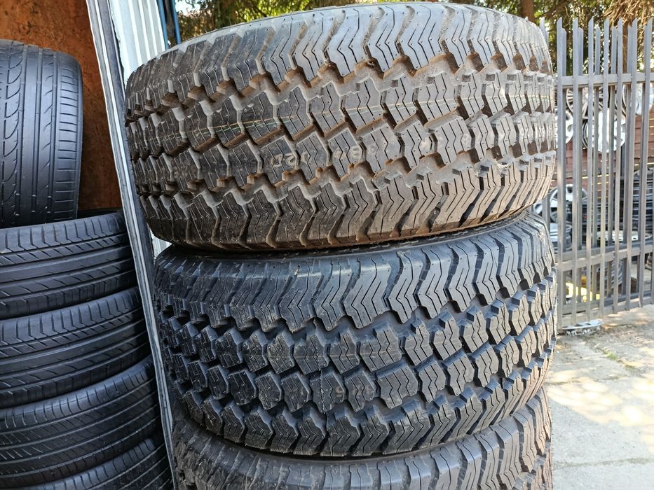 Opony 325/60R15 31x10.50R15 Kumho Road Venture Nowe Komplet