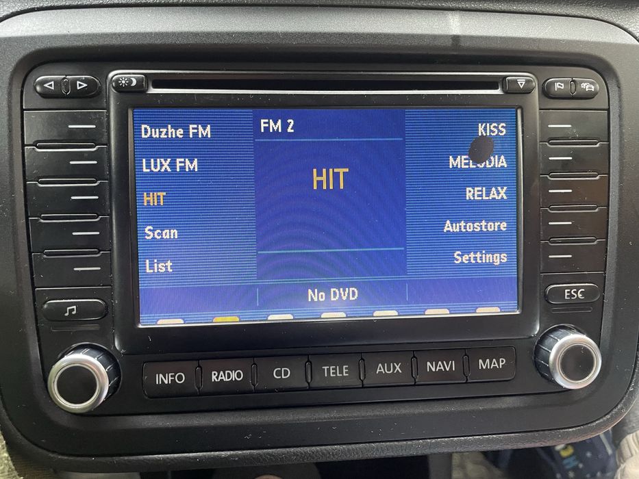 Volkswagen(touran,tiguan)Магнитола BNO 881 є код повністю робоча