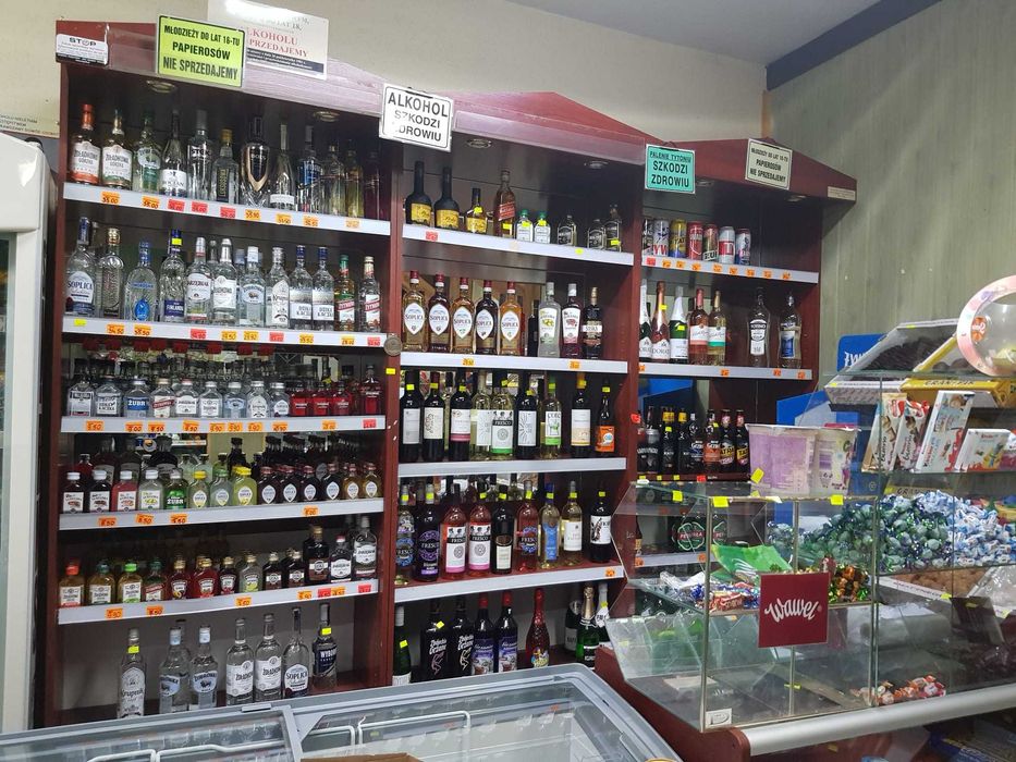 Regał sklepowy drewniany z podświetleniem | wys. 230 cm