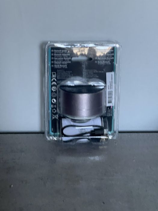 Różowy głośnik Bluetooth Audologic – działa super