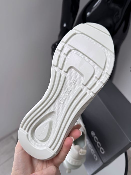 Качественные комфортные кроссовки кожаные Ecco 36/41р