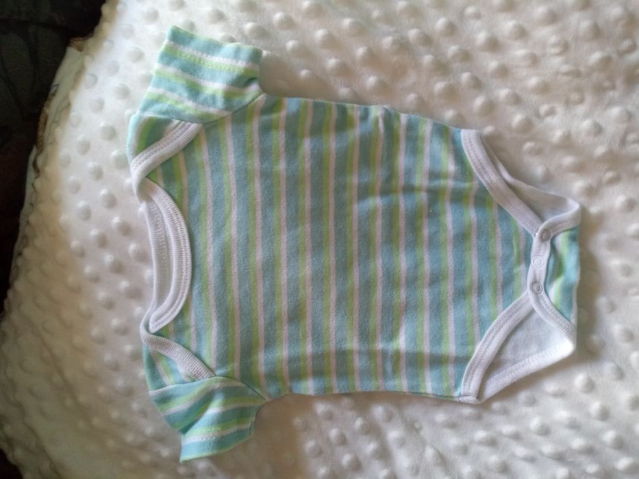 Vendo bodys de bebe 0-3